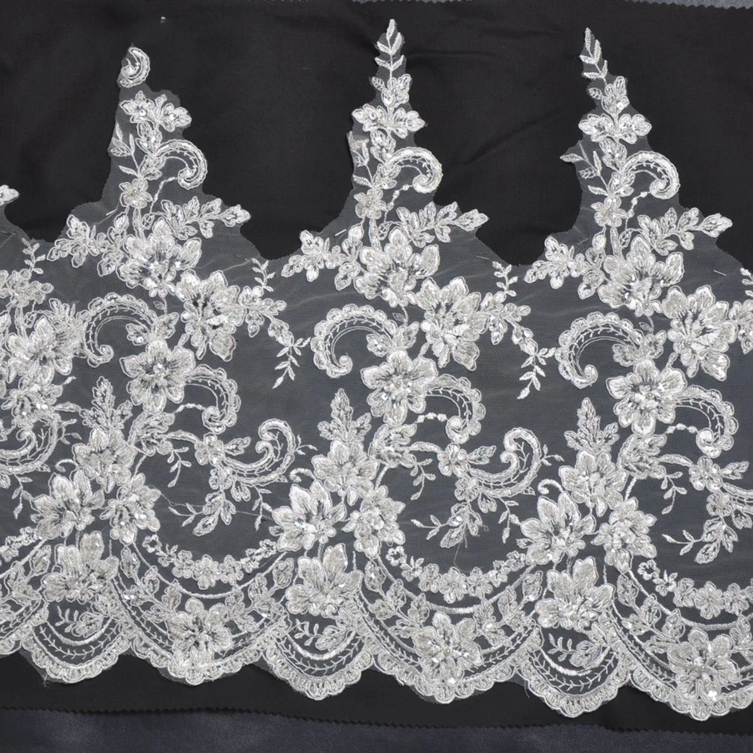 Trade Assurance Hot Selling Embroidery Lace Sequin Pearl